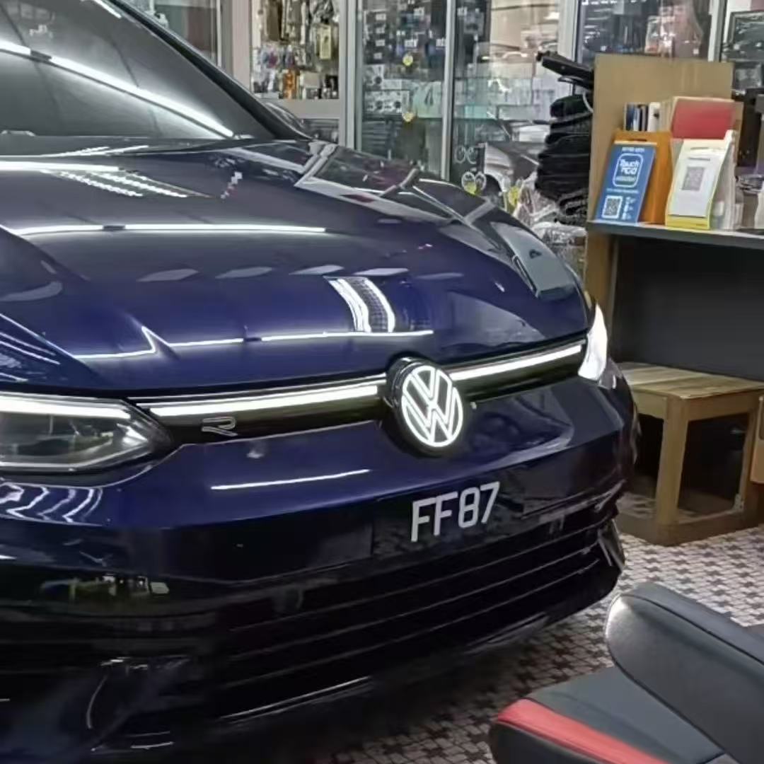 Volkswagen logo replacement