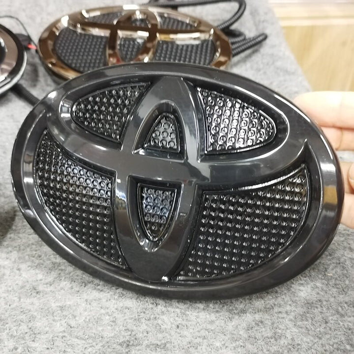 Toyota logo replacement