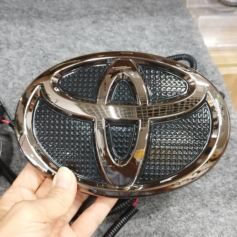 Toyota logo replacement