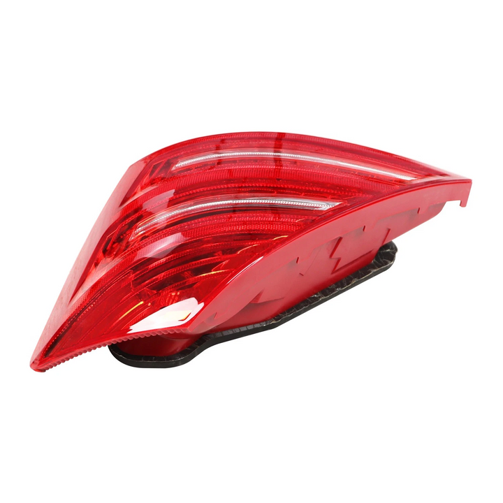 2007-09 Mercedes-Benz S550 headlight and taillight