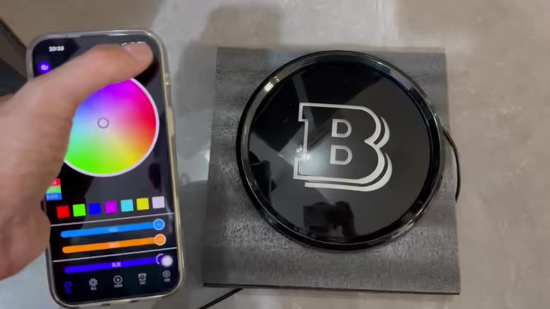 Mercedes-Benz G-Class logo replacement